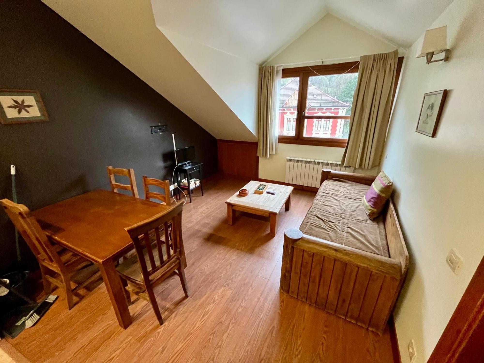 Lotila Flats Cuirgu Aparthotel Felechosa Εξωτερικό φωτογραφία