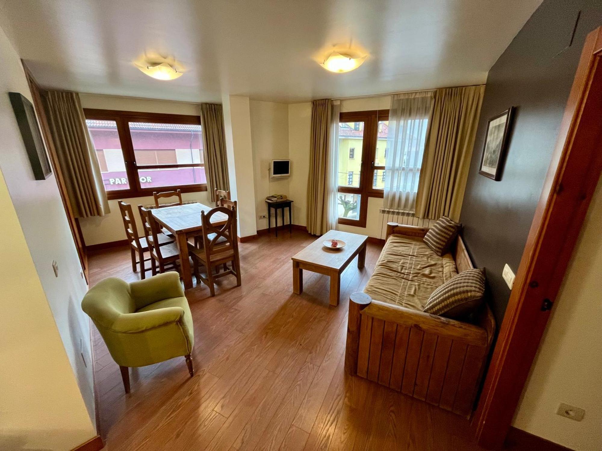 Lotila Flats Cuirgu Aparthotel Felechosa Εξωτερικό φωτογραφία