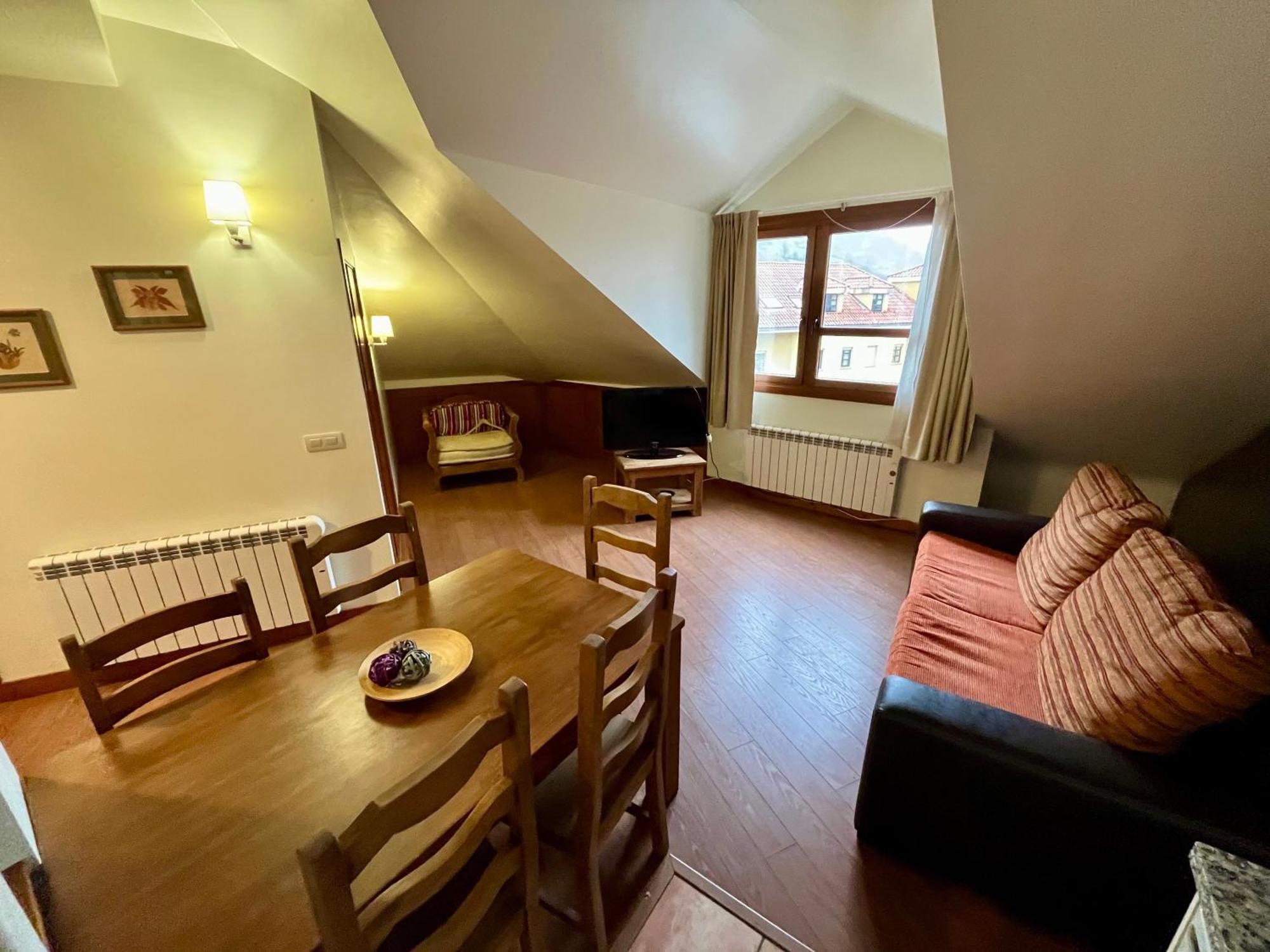 Lotila Flats Cuirgu Aparthotel Felechosa Εξωτερικό φωτογραφία
